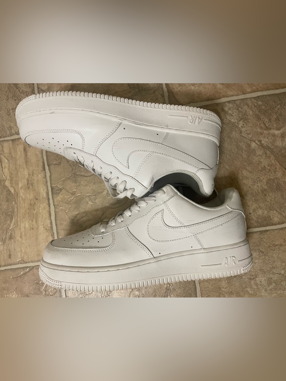 Men’s Nike Air Force One white size 11